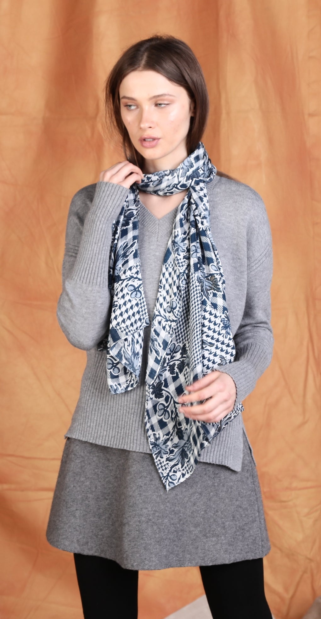 Classic Print Scarf (SE-1574)