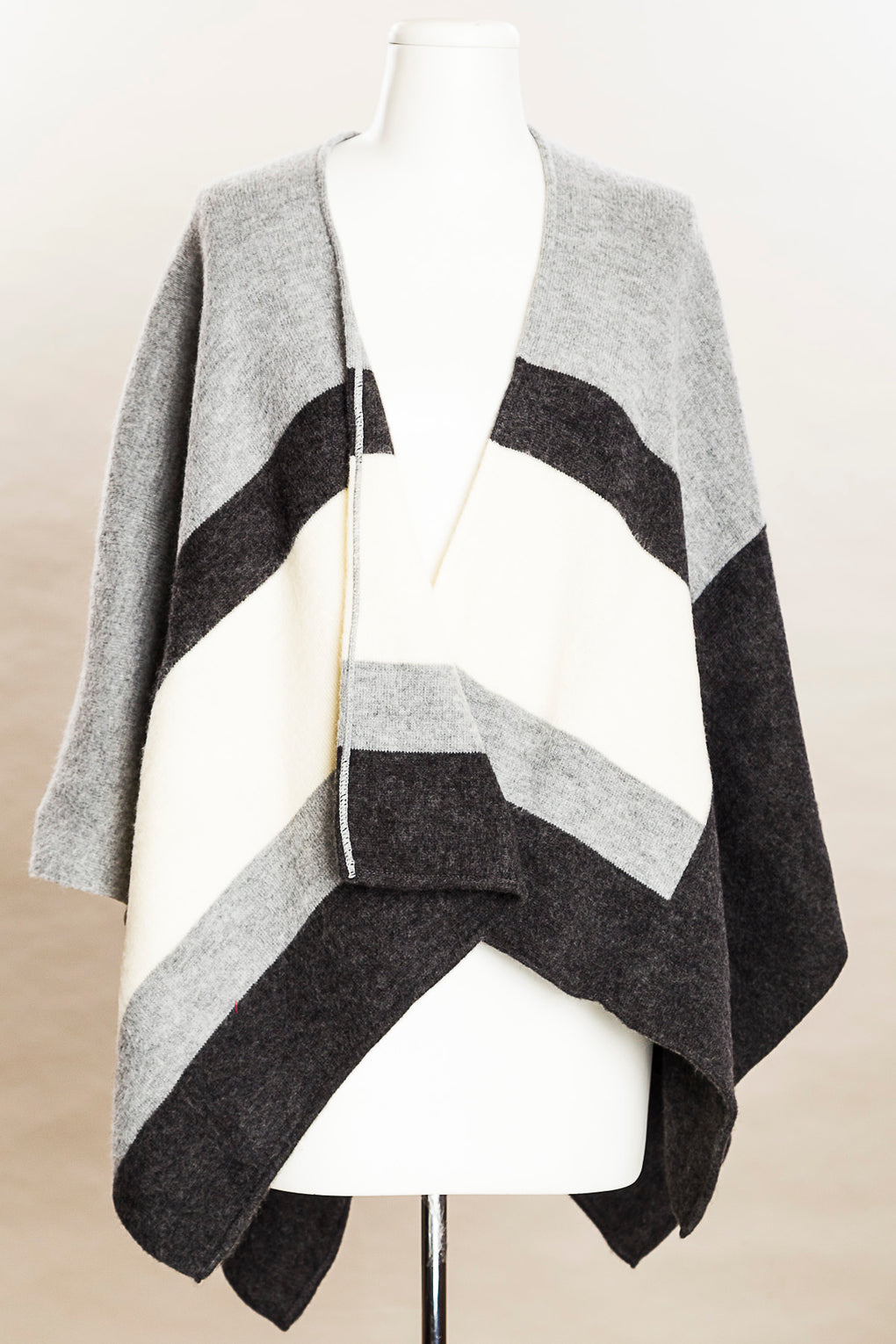 Soft Color Blocks Italian Poncho (SE-9591)